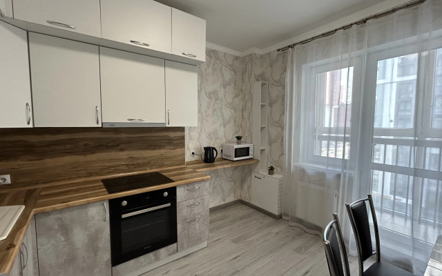 Uyutnaya kvartira v novom dome Flat