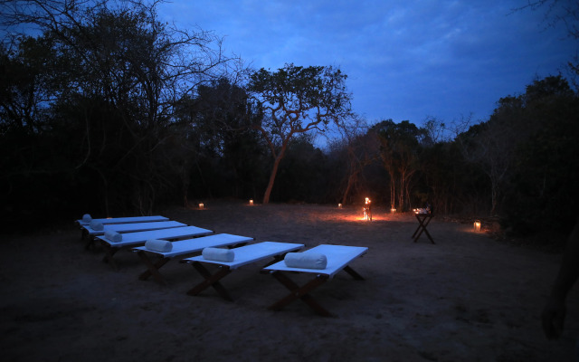 Topan Yala – Luxury Tented Safari