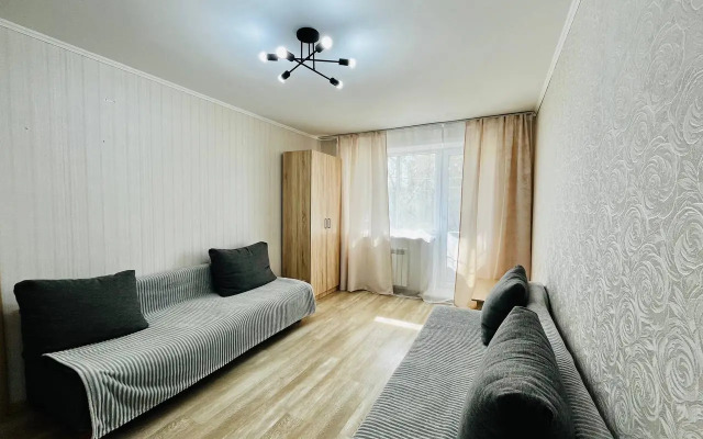 Trekhkomnatnye Apartments