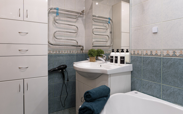 Квартира Двухкомнатная вид на Ботанический сад на 2 этаже