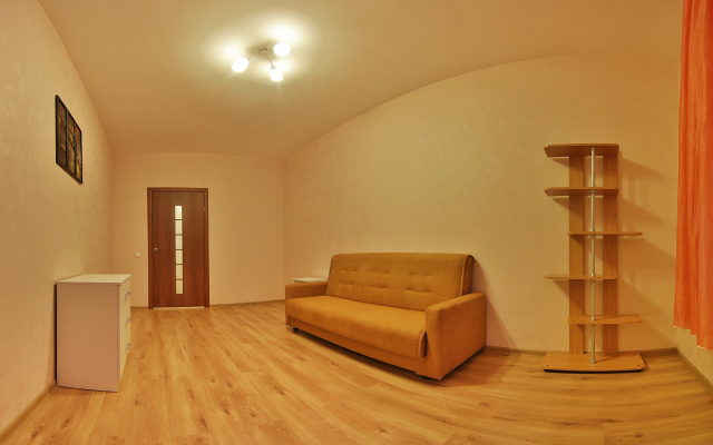 Апартаменты Двухкомнатная Квартира на Космонавте