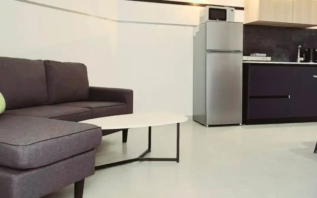 Ben Gurion 99-H04 Apartments