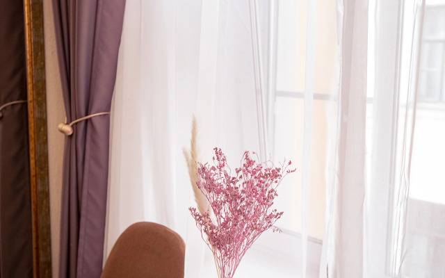 Апартаменты Floris Студия 7 на Невском