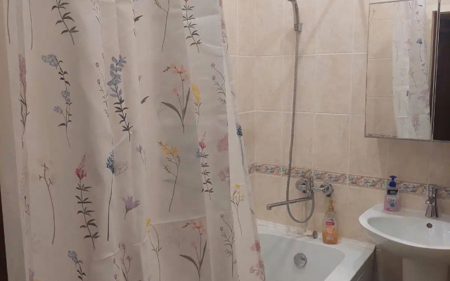 Na Kadomtseva Flat