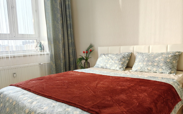 Dvushka Derzkie Koty Milye Pyosiki Flat