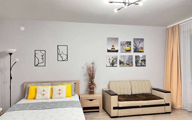 Marat Home po ul. Avtomobilistov d.11 Flat