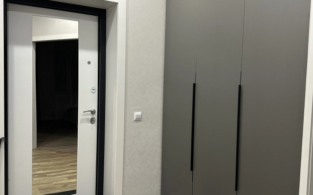 Apartamenty 1-komn Stil'naa Kvartira 44 kv.m. ul. Sevastopol'skoj d. 2/2