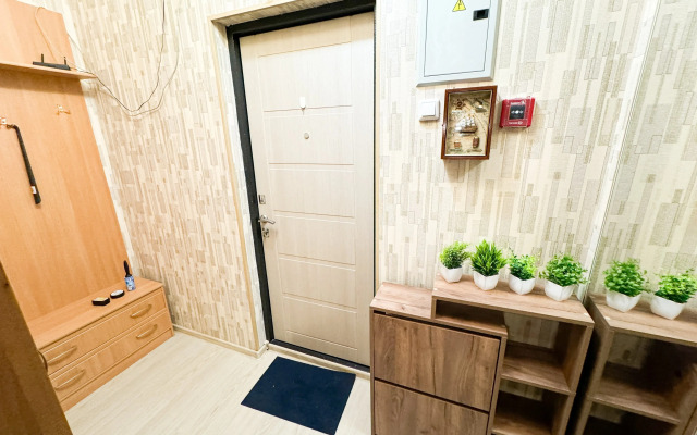 S zaseleniem 24/7 luchshiy servis posutochno 50 Flat