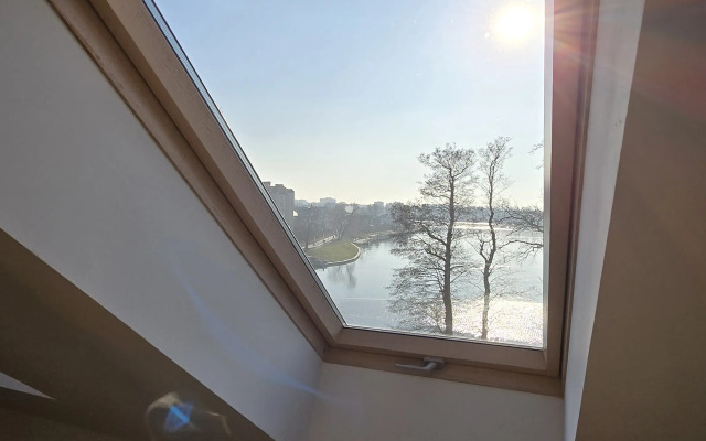 Mansarda S Vidom Na Verkhnee Ozero Flat