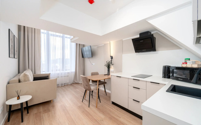 Квартира С Дизайнерским Ремонтом И Оборудованной Кухней