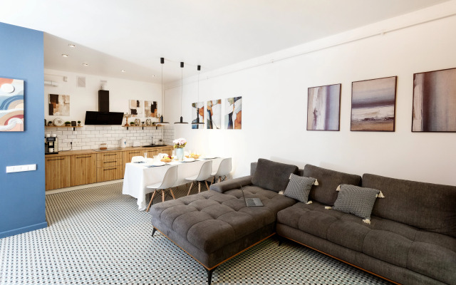 Chelsi Private house