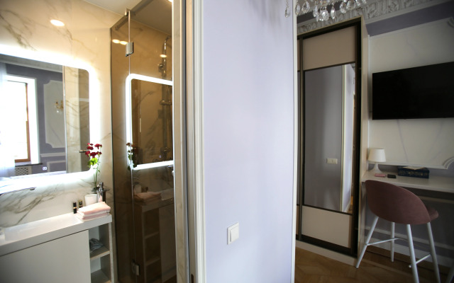 Nevsky 5 Apartment