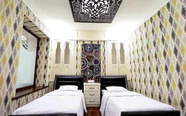 Colibri Traditional Guest House