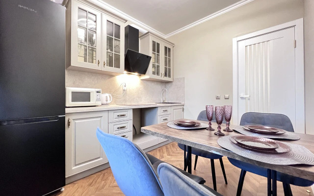 S Sovremennym Remontom Svetlaya Uyutnaya Flat