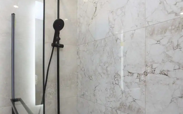 Апартаменты Премиум у Океаниса и Парка Швейцарии