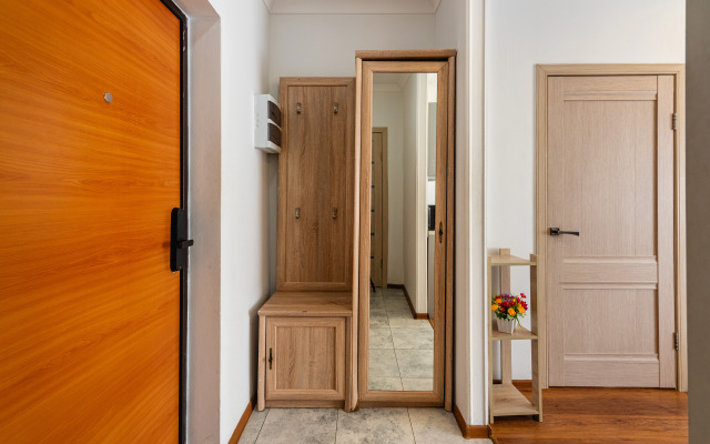 Uyut v Ritme Minimalizma Apartment