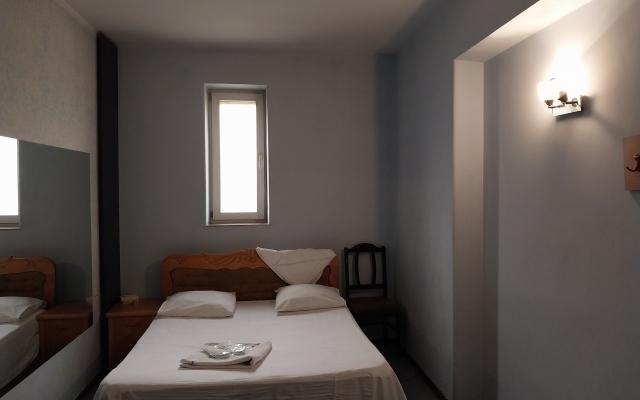 Happiness Guest House