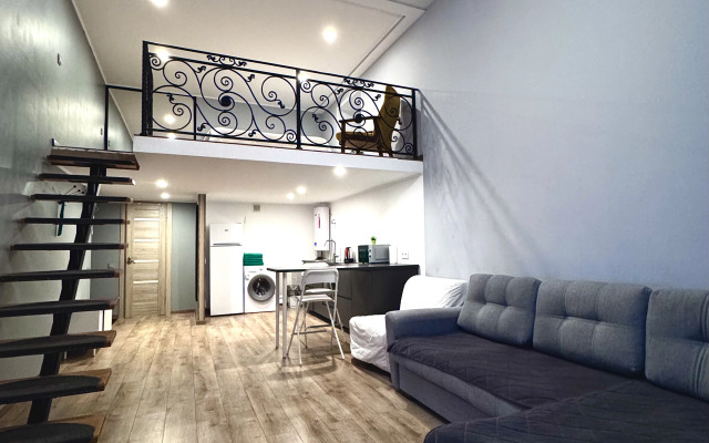 Квартира Cтудия Лофт Двухуровневая Yarapartments