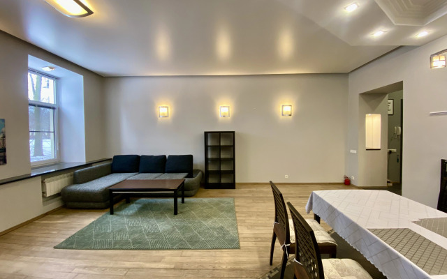 Dvukhkomnatnye Na Naberezhnoy Kanala Griboyedova Apartments
