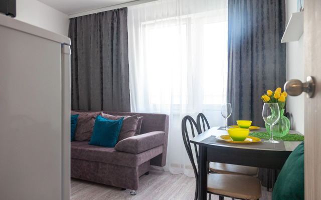 Uyutnaya kvartira na bulvare Admirala Pustoshkina Apartments