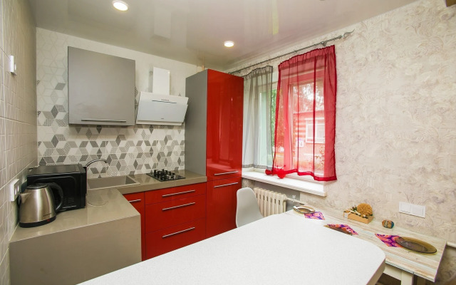 Квартира Двухкомнатная на Площади Ванеева