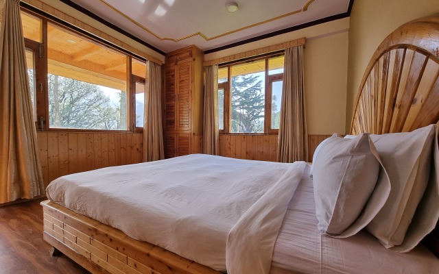 Snow Peak Homes Manali Hotel