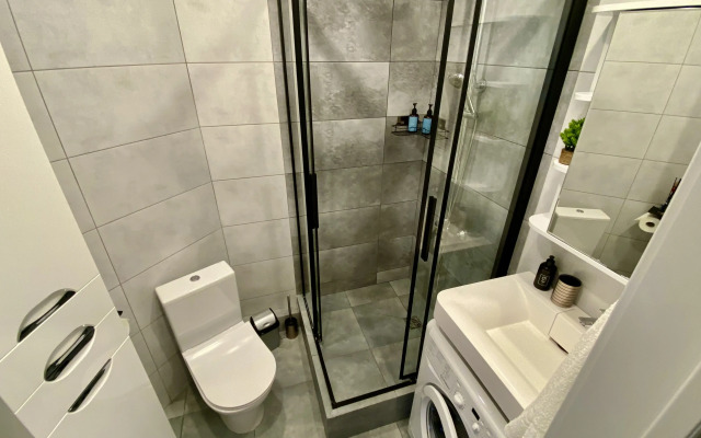 Prostornaya Kvartira S Vidom Na More Flat