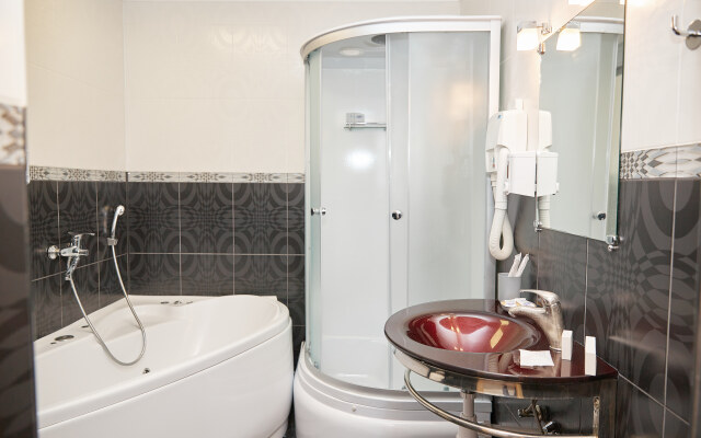Snegirek Eco Hotel