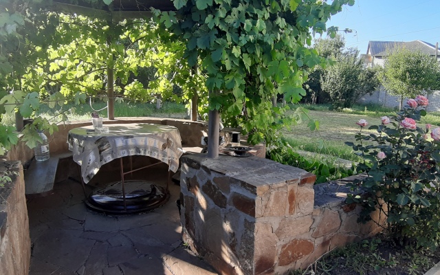 Na Parkhomenko Guest House