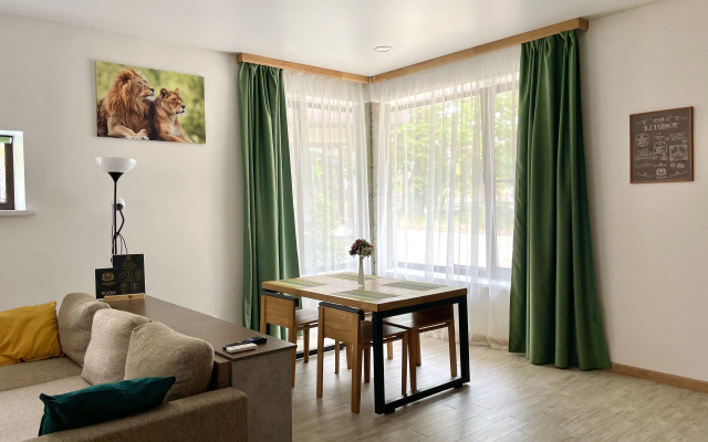 Apartment Semeynye Dvukhkomnatnye Apartamenty Na Ul Glavnoy, 21l