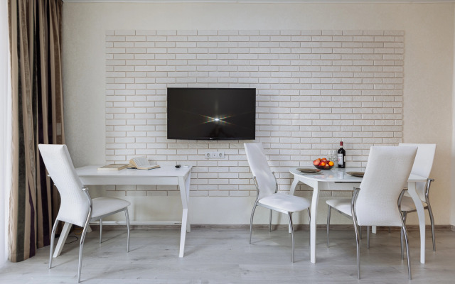 Artilleriyskaya 79 Flat