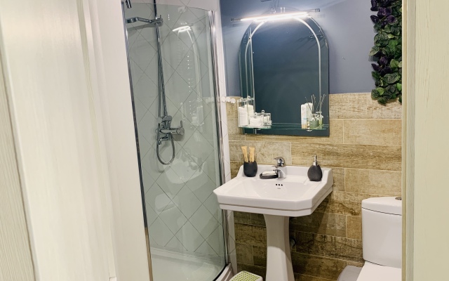 Апартаменты Argentum Home 78 Добровольческой бригады 40