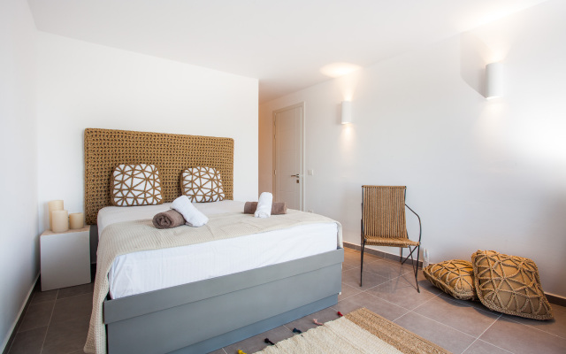 Myconian Platinum Villa