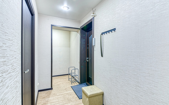 Semeynye Rimskaya Flat