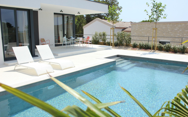 Вилла Sunny Garden