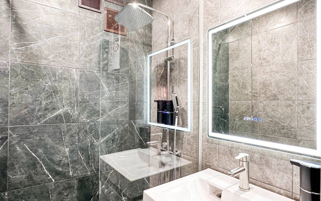 U Fontanki S Parkovkoy Flat