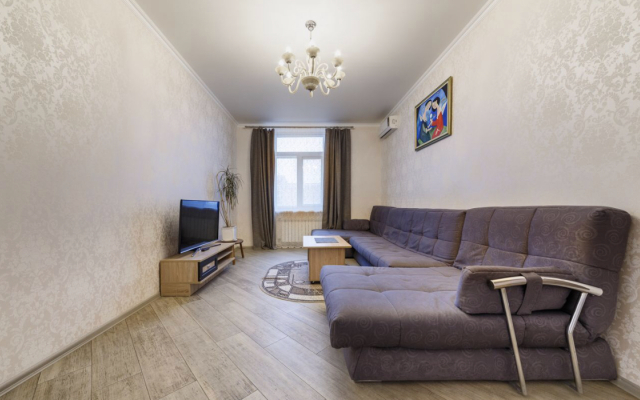 Апартаменты Kutuzoff на Киевской 3 комнаты