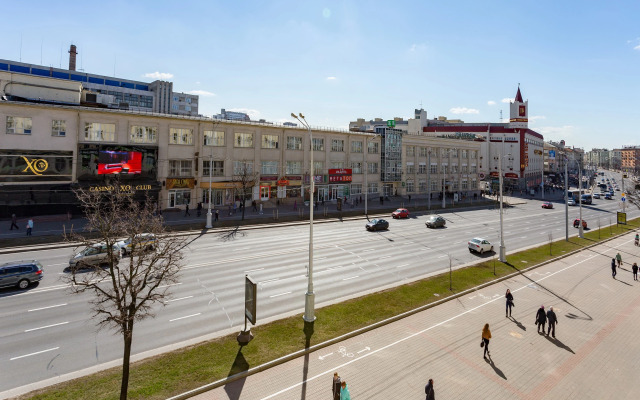 V Tsentre Minska S Vidom Na Tsum Apartments