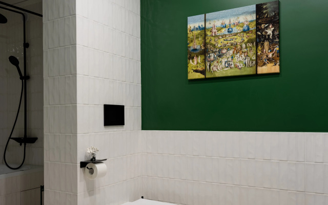 Апартаменты с Балконом и Видом на Никольский Собор