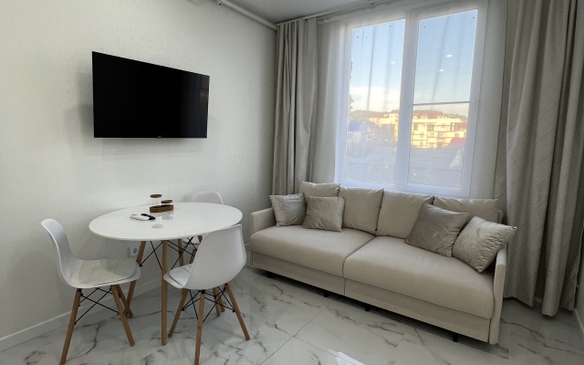 Uyutniye S Novym Remontom Apartments