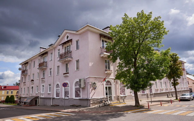Apartments Kirpichny Shik: Apartamenty S Istoriey I Stilem