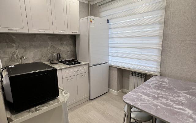 Bukhar Zhirau 63 Chudesniy Variant Flat
