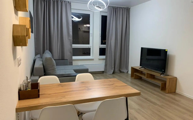 Апартаменты Ассорти с Видом на Закат и Ночные Огни Города