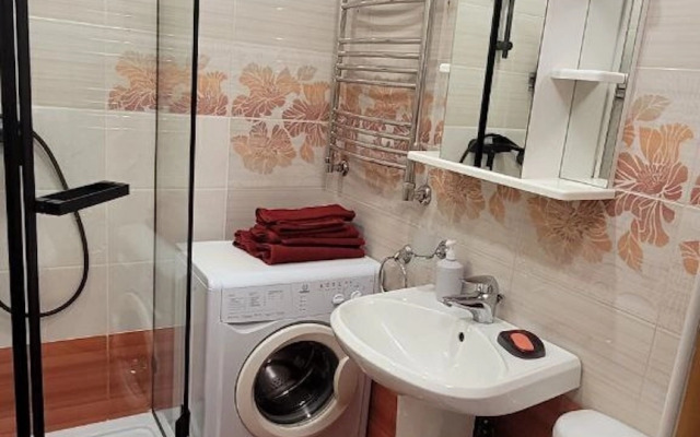 Na Ulitse Krasnykh Madyyar 66 Flat