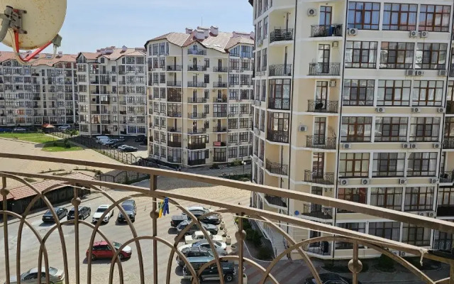 Shikarnaya Dvushka 76 Kv.m Flat