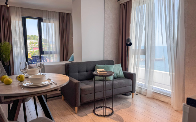 Kaskad 2 Na Pervoy Beregovoy Linii Flat