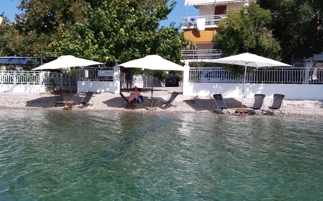 Akrogiali Apart-Hotel