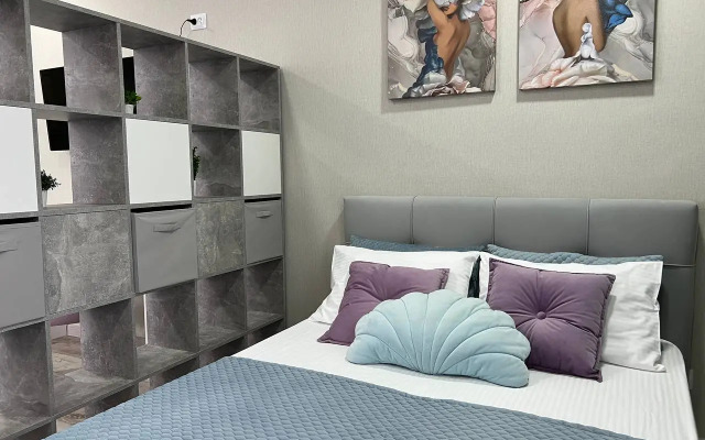 Shestimestnye Odnokomnatnye Lyuks Apartments