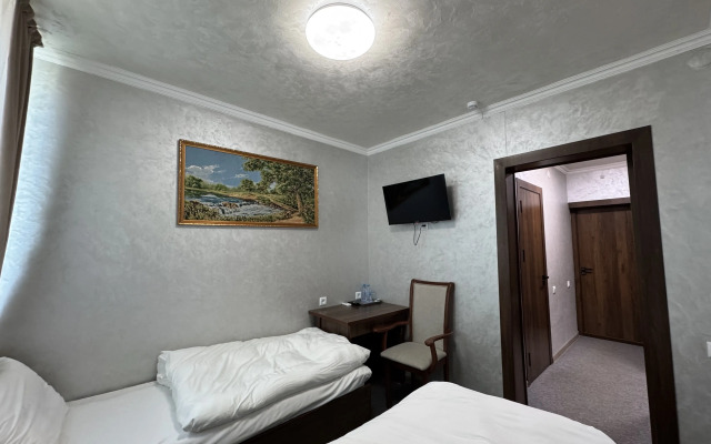 Qorasuv Hotel