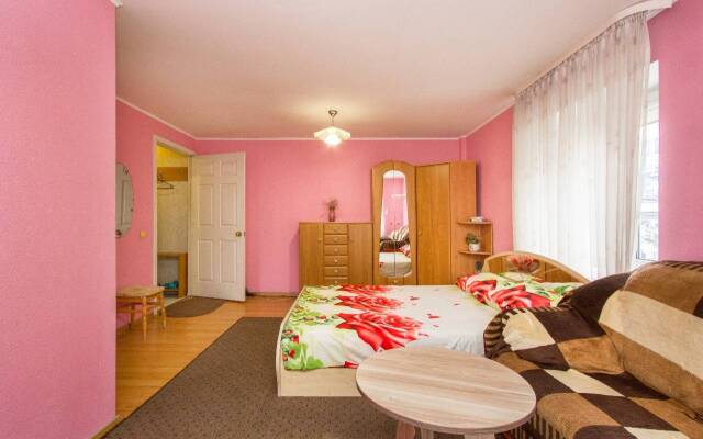 Na Shevchenko 1 Apartments